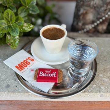 Damla Sakızlı Türk Kahvesi